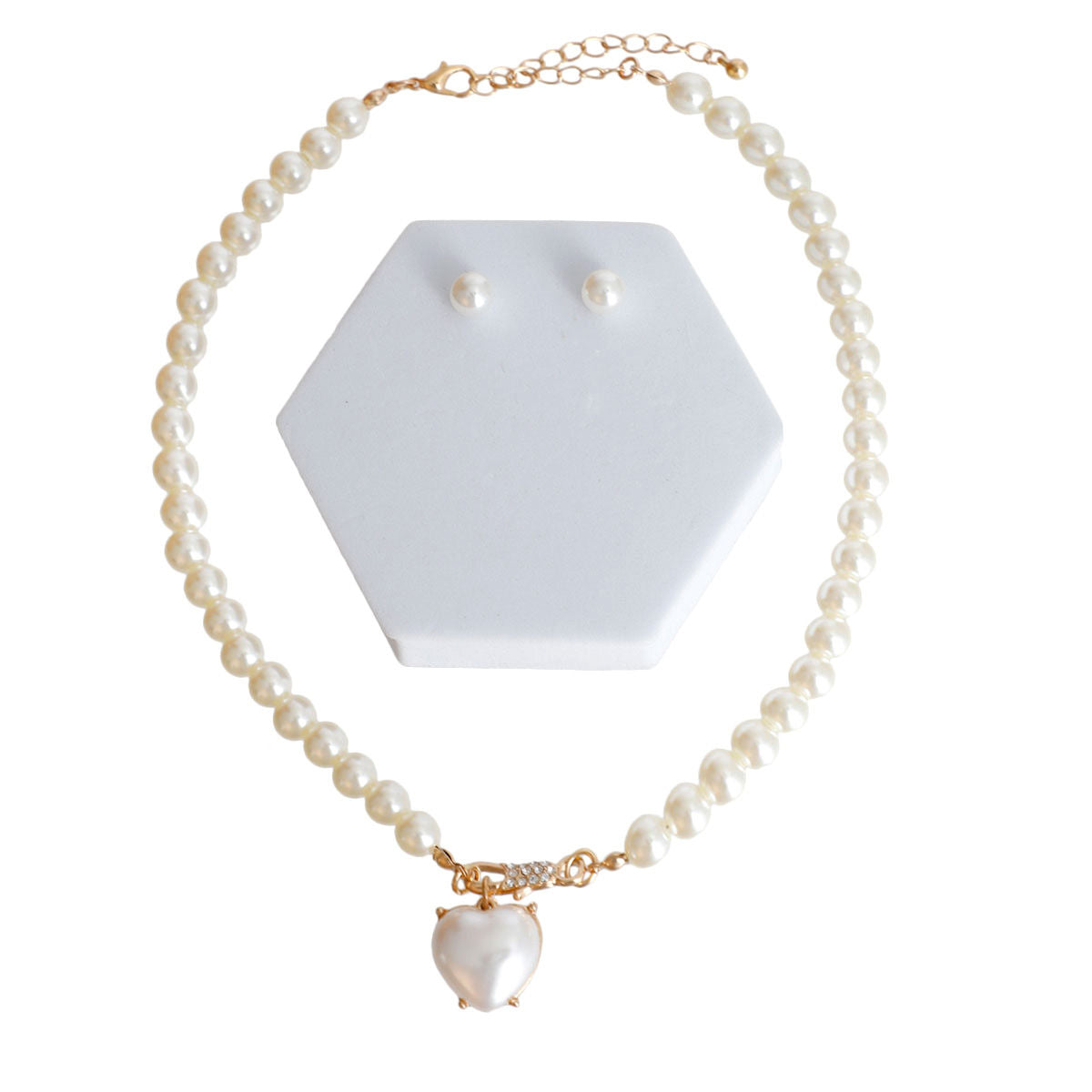 Cream Pearl Heart Pendant Choker